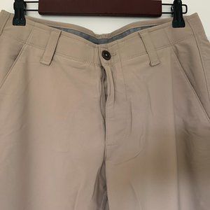 Under Armour Golf Pants Men Size 30/32 Khaki Loose